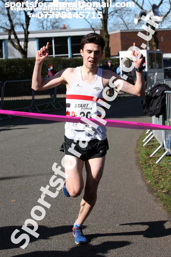 Senior mens Northern 12 Stage Road Relay Champs., Birkenhead Park. Photo: David T. Hewitson/Sports for All Pics